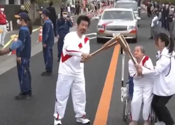 Nosila olimpijski plamen: Najstarija Japanka ima 114 godina, otkrila svoje tri tajne dugovječnosti