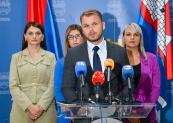 Gradonačelnik o sjednici: Raspravu o jednoj tački razvukli su na 30 dana, dok važna pitanja i dalje čekaju