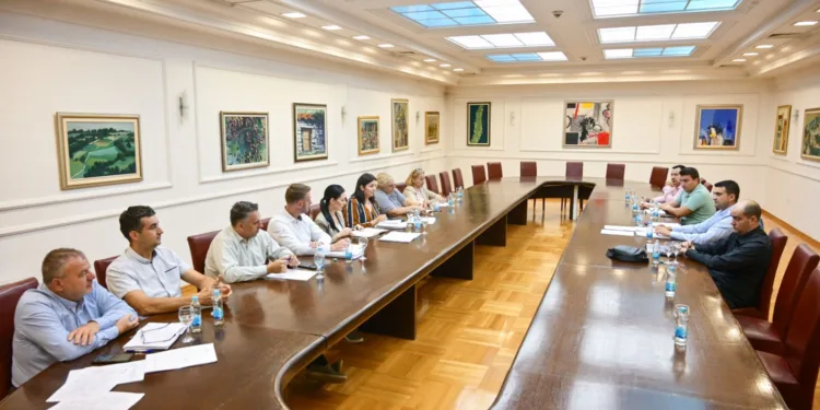 Održan sastanak sa izvođačima zaduženim za održavanje prohodnosti puteva u zimskom periodu