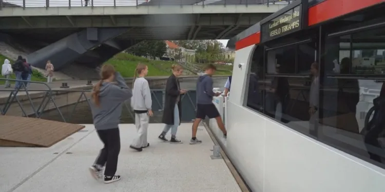 Viljnus prvi evropski grad koji je uveo električna plovila u javnom riječnom prevozu