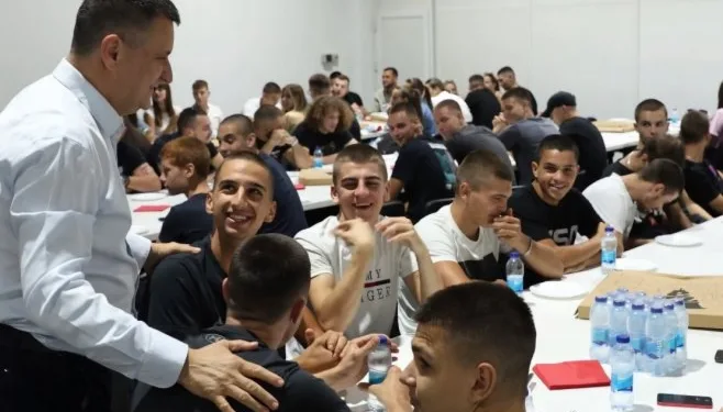 SNSD: Više od 300 mladih učlanilo se u stranku proteklog vikenda