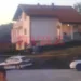 Obavljen uviđaj u kući u Orahovici Donjoj: Muškarac preminuo od posljedica uboda oštrim predmetom