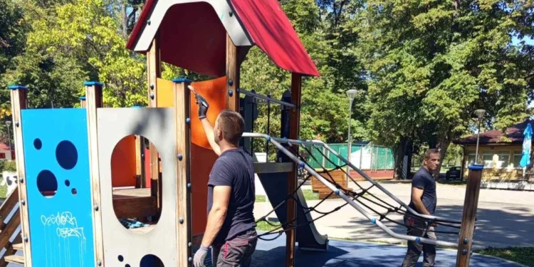 Počela sanacija najvećeg dječijeg igrališta u Parku “Mladen Stojanović”