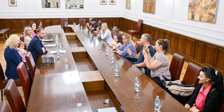 Za 12 višečlanih porodica po 5.000 KM za poboljšanje uslova stanovanja