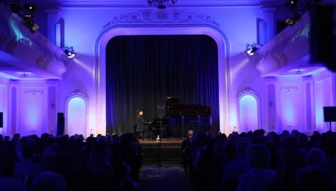 U Banskom dvoru održan koncert solista moskovskog kvarteta Valentin Berlinski 