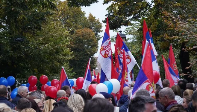 Na skupovima podrške Kosmetu i protiv blokada 167.800 građana