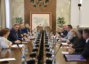 Socijalni partneri dogovorili – najniža neto plata 2026. u Srpskoj 1.000 KM