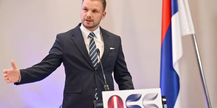 Stanivuković: Najveća podvala danas sjedi u Palati predsjednika, niko ne zna po kom osnovu