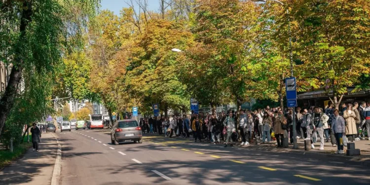 21 saobraćajna nezgoda u Banjaluci, rođeno 13 beba, dio Borika biće bez vode…