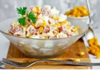 Kikiriki salata sa šunkom: Kremasto predjelo koje svi obožavaju