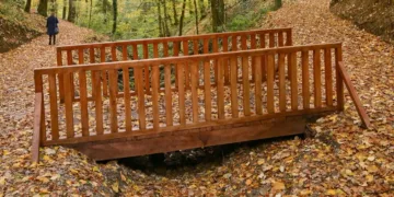 Završena obnova staze ka izletištu Trešnjik: Novi mostovi, mobilijar, putokazi… (FOTO)