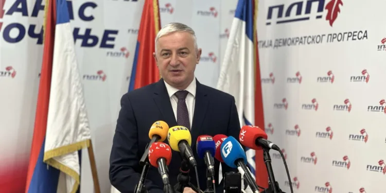 Borenović: PDP se ne gasi, neka slobodno nastave da plaču i histerišu jer se gasi Dodikov režim