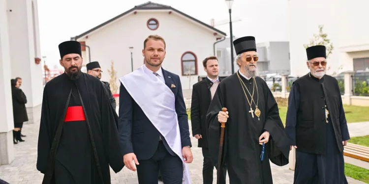U Dervišima osveštana novoizgrađena crkvena sala i temelj parohijskog doma, gradonačelnik kum