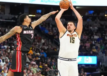 Denver savladao Majami, Jokić blistao sa novim tripl-dablom