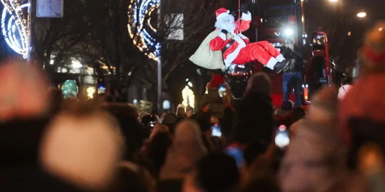 Uz stotine lampiona, Djeda Mraza i mnoštvo poklona “Zimzobal” u nedjelju otvara svoja vrata
