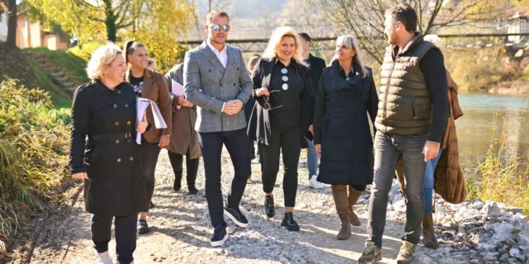 Nova oaza za građane: Gradonačelnik obišao radove na izgradnji dionice šetališta od Švedske plaže do “Vrućice”