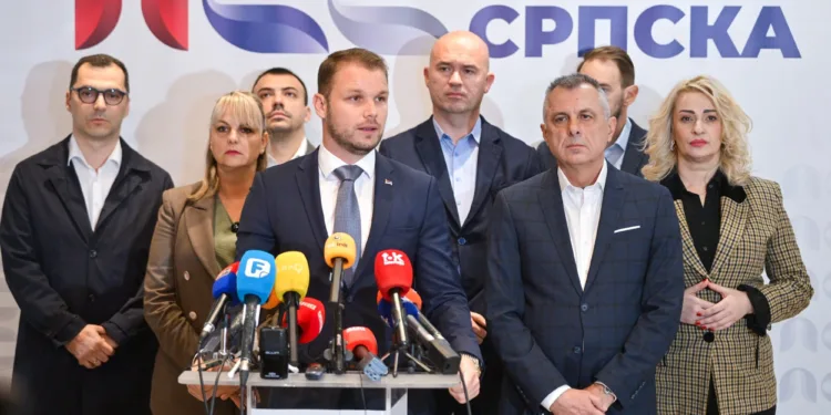 Stanivuković prijeti otkrivanjem imena policajaca: “MUP ćuti o drogi u UKC RS”