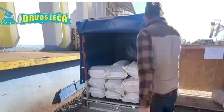 Dostupno u 6 gradova: Besplatno iznajmite prikolicu u Drvosječi (VIDEO)