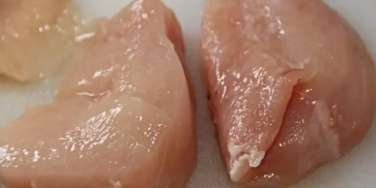 Salmonela pronađena u piletini iz BiH