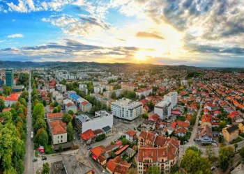 Servisne informacije: 26 saobraćajnih nezgoda u Banjaluci, dvoje lakše povrijeđenih, rođeno 9 beba…