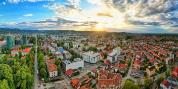 Servisne informacije: 26 saobraćajnih nezgoda u Banjaluci, dvoje lakše povrijeđenih, rođeno 9 beba…