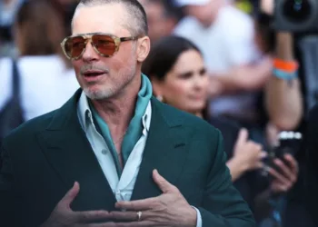 Penzionerka uplatila 100.000 dolara “Bredu Pitu”, čekala ga tri nedjelje u hotelu