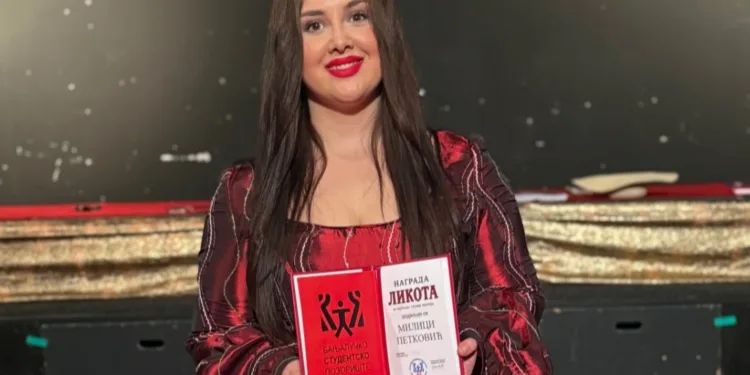 Premijerom predstave “Liga šampiona” zatvorena 49. sezona Studentskog pozorišta Banjaluka, nagrada Milici Petković