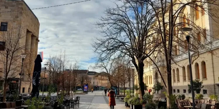 Servisne informacije: 6 tuča u Banjaluci, 14 saobraćajnih nezgoda, rođeno 6 beba…