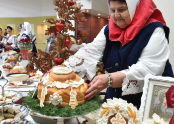Održan Festival božićnog kolača “Česnica”