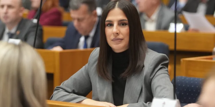 Vukomanović o izjavi Stevandića: Da li smo svi mi koji smo išli na predavanja i polagali ispite budale?