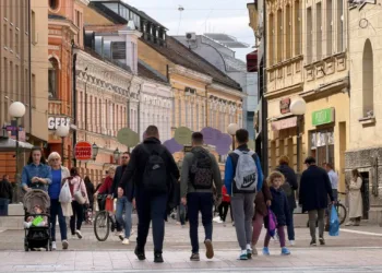 Podjela 1439 rješenja za gradske stipendije srednjoškolcima 24. decembra u Banskom dvoru