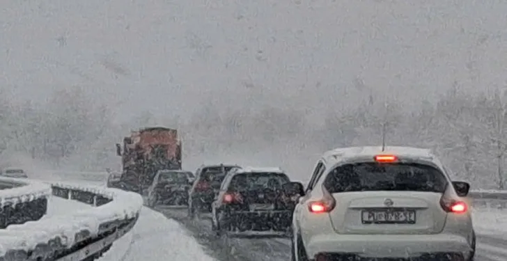 “Autoputevi”: Sve dionice prohodne, ekipe na terenu