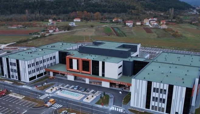 Otvaranje nove bolnice u Trebinju, direktan tv prenos na Javnom servisu