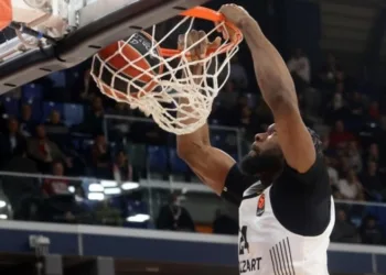 Partizan slavio protiv Kluža