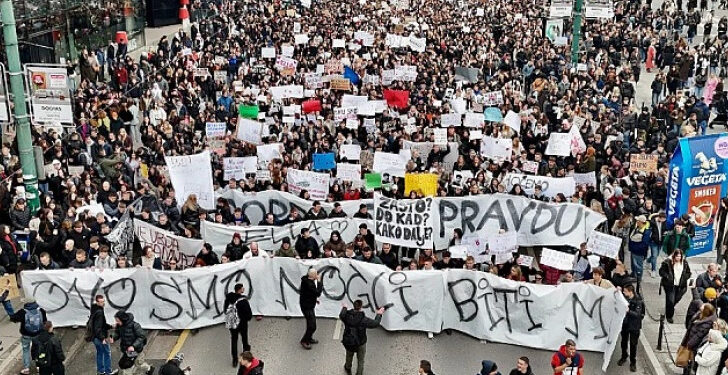 Nastavljaju se protesti u Sarajevu
