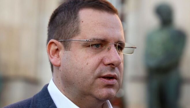 Kovačević o BHRT-u: Prekinite program 1. marta ili se ugasite i učinite nam uslugu