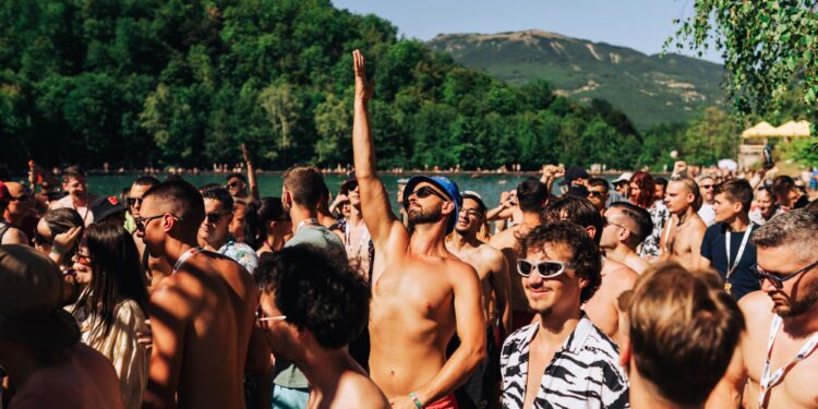 Elektronska scena stiže na Tjentište