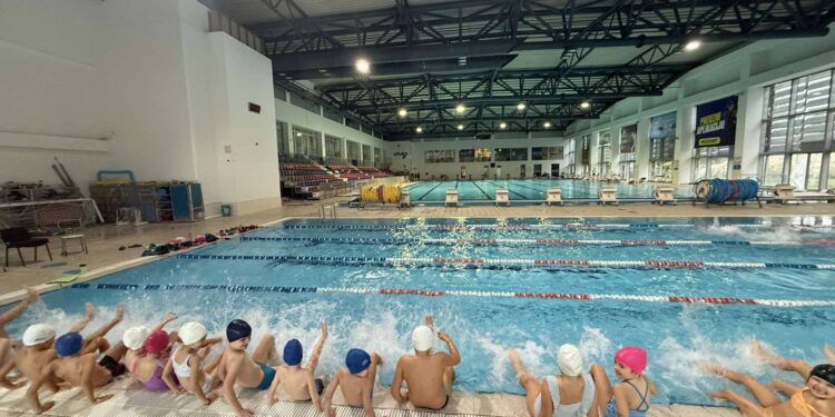 Obuka neplivača na Gradskom olimpijskom bazenu, u toku upis novih polaznika