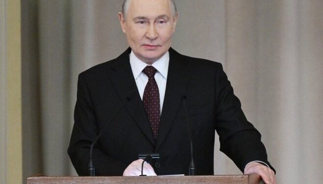 Putin: Kijev grize ruku koja ga hrani