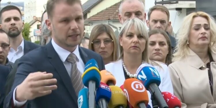 Snimak obraćanja Stanivukovića nakon puštanja na slobodu