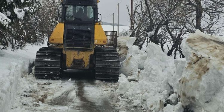 Ekipe i dalje na terenu, Babić: Angažovana teška mehanizacija, prohodna skoro sva teritorija Manjače