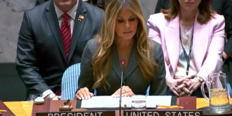 Prvi put u istoriji: Melanija predsjedavala Savjetom bezbjednosti UN (VIDEO)