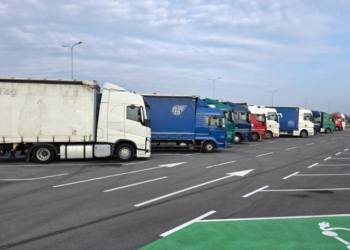 Granični prelaz u Gradišci normalno radi; Prevoznici se okupljaju, nema blokada