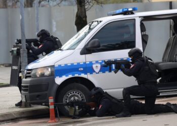 Naredne noći od 3 do 6 na Trgu Krajine proba pokazne vježbe Žandarmerije