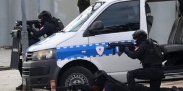 Naredne noći od 3 do 6 na Trgu Krajine proba pokazne vježbe Žandarmerije