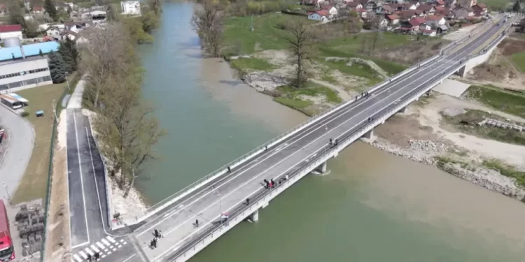 Most u Česmi pušten u saobraćaj