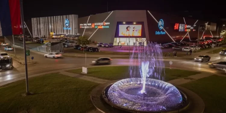 Nova dojava o bombi u tržnom centru “Delta” u Banjaluci, evakuacija u toku