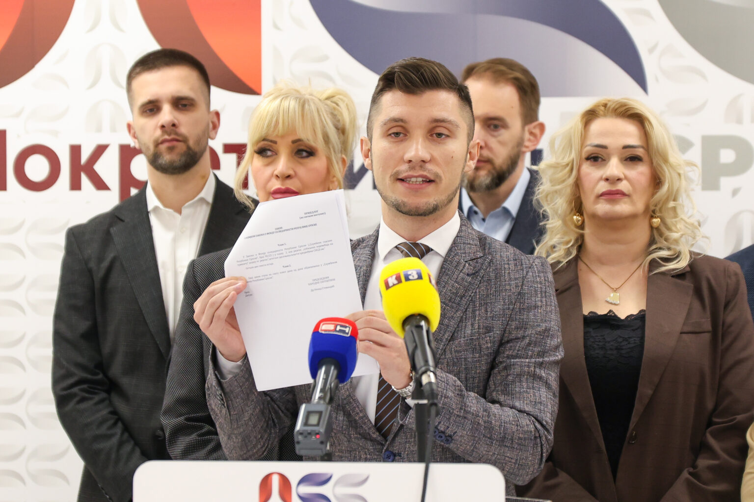 Kresojević: Katastrofalna politika SNSD-a – radnici „Nove Ljubije“ na rubu egzistencije, Fond solidarnosti pretvoren u fond za privatnike