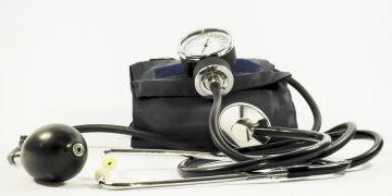 Nagle promjene vremena utiču na krvni pritisak – simptomi koje ne smijete ignorisati