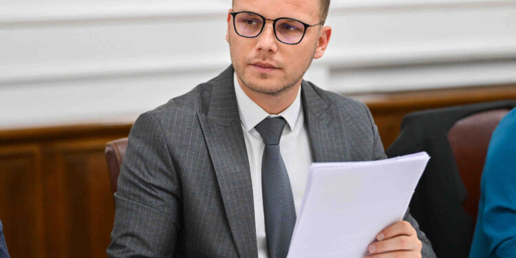 Stanivuković o novoj blokadi otvaranja GP Gradiška: “Jedan čovjek iznad miliona narodnog novca”